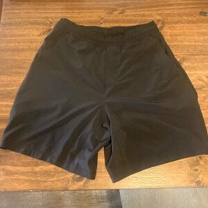 Men’s small Lulu lemon black shorts